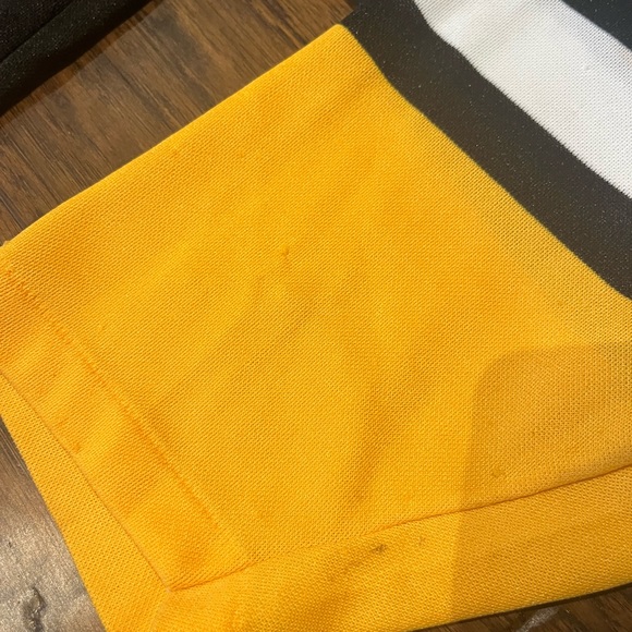 Vintage CCM Maska Pittsburgh Penguins Alternate Jersey - Picture 9 of 10